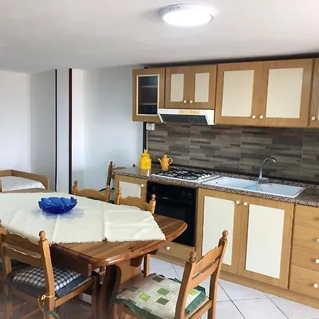 Milicia Apartment Mandra Capreria Exterior photo